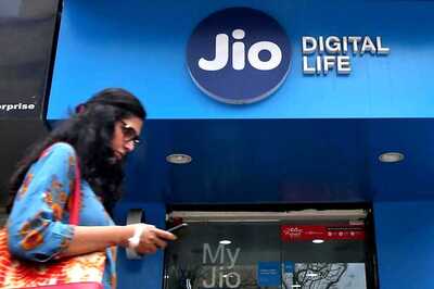 Jio Tops Chart in Terms of AGR in September Quarter: Report