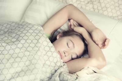 Here's How To Make Sure Your Teenager Gets Enough Sleep