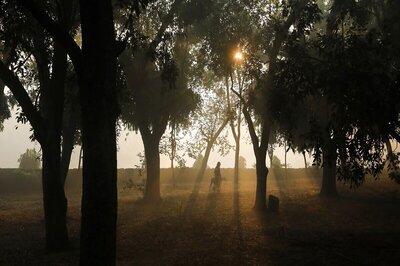 Double Whammy for Delhi NCR as Pollution Levels Rise, Mercury Dips