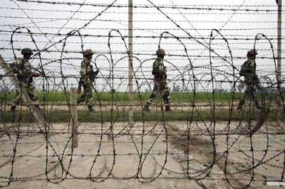 Pak guards open fire on BSF post, jawan injured