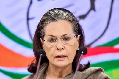 Sonia Gandhi Referring to Vajpayee Dealing with Crisis Underscores Her Ties with Present Govt