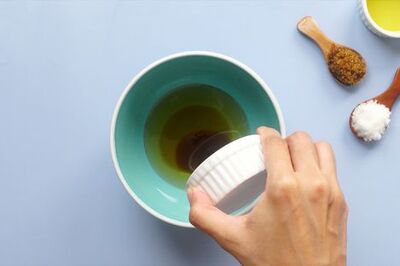 How to Make an Olive Oil and Sugar Scrub