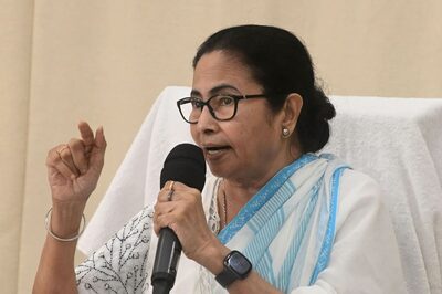 TMC Foundation Day : Mamata Asks Party Workers to Resist Evil Forces