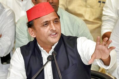 Have Been Receiving Death Threats from BJP, Says Akhilesh Yadav as Youth Trespasses SP Event