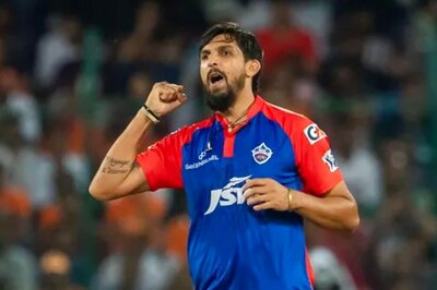 WATCH: DC's Ishant Sharma Gives PBKS' Liam Livingstone Kiss of Goodbye After Striking Timber