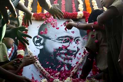 Mahatma's 150th Birth Anniversary: 'Incredible India' Logo to Include Words 'The Land of Gandhi'