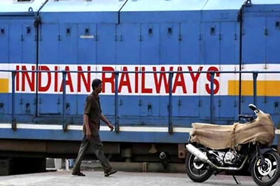 Now, Read Magazines, Newspapers at Discount While Travelling in Trains as Railways Inks New Pact