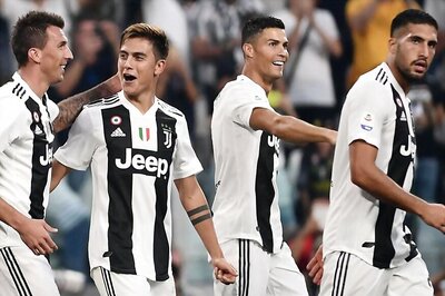 Italian Football Chief Hopes to Bring Back Fans in Stadiums Partially by Next Month