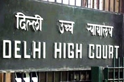 National Herald case: Delhi HC extends stay on trial court's order summoning Sonia, Rahul till Nov 3