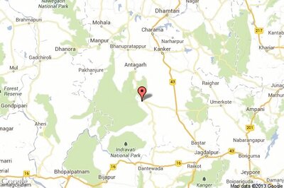 Two policemen injured in Naxal attack