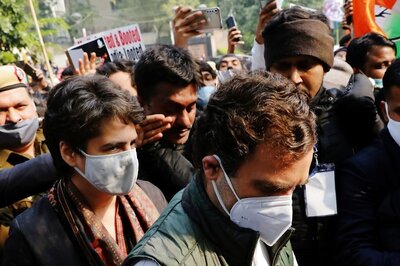 'True Congressi, Will Not Accept Defeat': Rahul Gandhi's Message of Support on Sister Priyanka's Detention