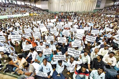 Telangana Cabinet to Meet on Nov 28-29 to Discuss TSRTC Issue After Employees Call Off Strike