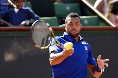 Jo-Wilfried Tsonga makes confident start in Metz
