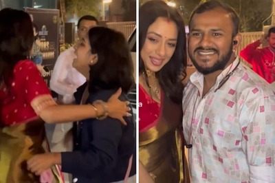 Watch: Anupama Aka Rupali Ganguly Comforts Emotional Fan