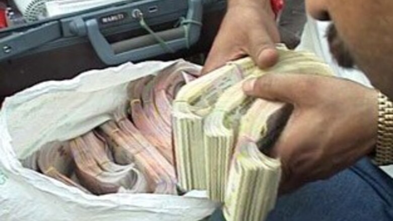 Nepal to crackdown on fake Indian currency rackets