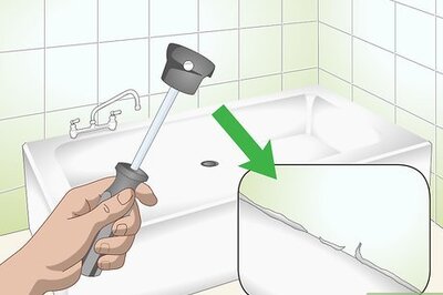 How to Caulk a Bathtub