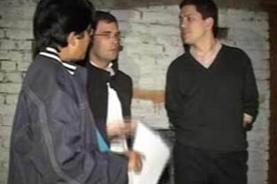 Rahul, Miliband visit Dalit home in Amethi
