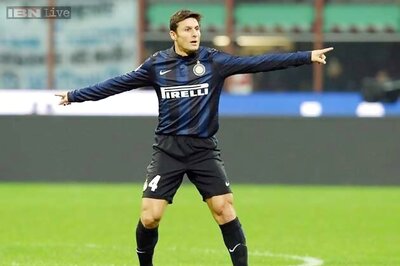 Inter Milan's Javier Zanetti denies Chelsea move rumours