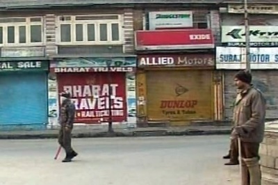 Shutdown over Srinagar youth's arrest for stone-pelting