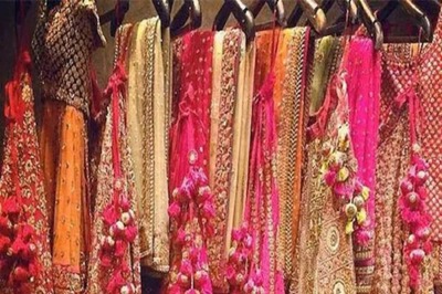 Bridal Lehengas to Books, Delhi's Chandni Chowk Market Offers You Everything