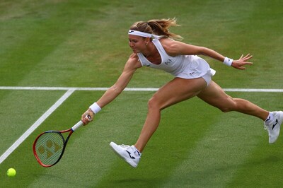 WTA Roundup: Marie Bouzkova Stunned in Prague, Sloane Stephens Loses in D.C.