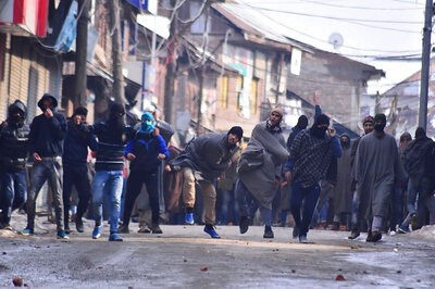To Build Trust Among Kashmiris, Govt to Withdraw Cases Against First-time Stonepelters