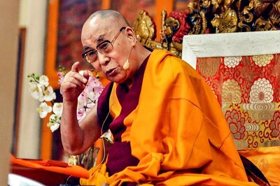 The Dalai Lama Apologises after 'Female Successor Should be Attractive' Comment Leads to Backlash
