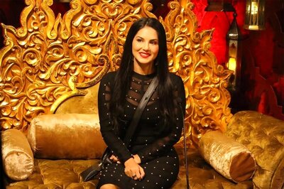 Bigg Boss 10, Day 37: Sunny Leone Enters the House, Bani, Gaurav Get Inside a Bathtub