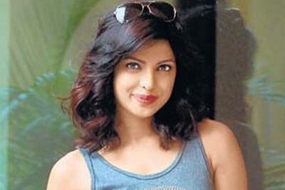 Priyanka Chopra gives complex to Big B