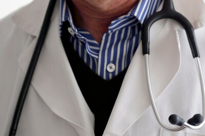 Singapore: Indian Origin Doctor Suspended for Improperly Prescribing Sedatives to His Patients