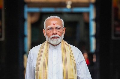 PM Speaks with Amir of Qatar, Both Leaders Vow to Advance India-Qatar Ties