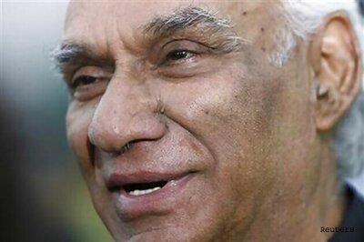 Yash Chopra: PM condoles the death of 'icon'