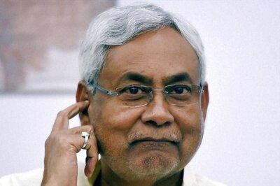 'Janata Malik hai': Nitish Ducks Queries on Exit Polls Predicting BJP Win in Gujarat, HP