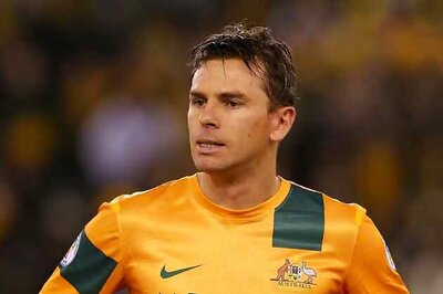 Australia's Brett Holman leaves Aston Villa, set for Al Nasr