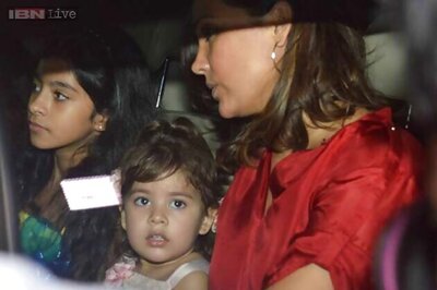 Lara Dutta shares a picture of her daughter Saira meeting the Santa Claus as proud father Mahesh Bhupathi looks on