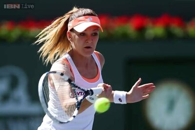 Agnieszka Radwanska advances at Indian Wells