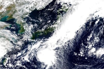 Storm Heads To Tokyo Area, Residents Urged To Prepare Early