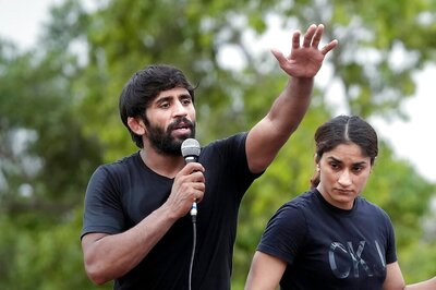 Sports Ministry Clears Vinesh Phogat and Bajrang Punia's Abroad Training Proposals