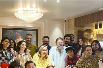 Neela Devi to Karisma-Kareena With Taimur-Jeh, Four Generations of Kapoor Khandaan Get Together to Celebrate Randhir Kapoor's Birthday