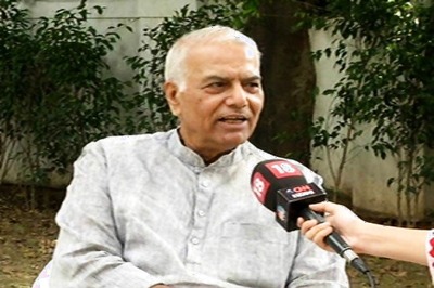 Jammu and Kashmir Shouldn't be Treated as Ego Problem, Says Yashwant Sinha