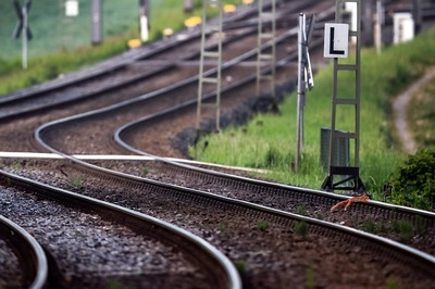 Railways Joins Hands With Bengaluru-based Company to Install Air Purifiers at Stations