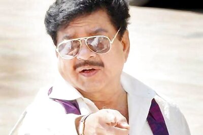 Shatrughan backs Jethmalani's view on CBI director