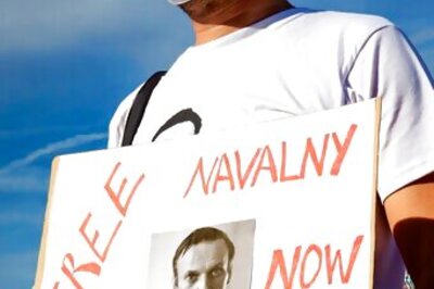 Navalny Fans Protest In Geneva Ahead Of Putin-Biden Summit