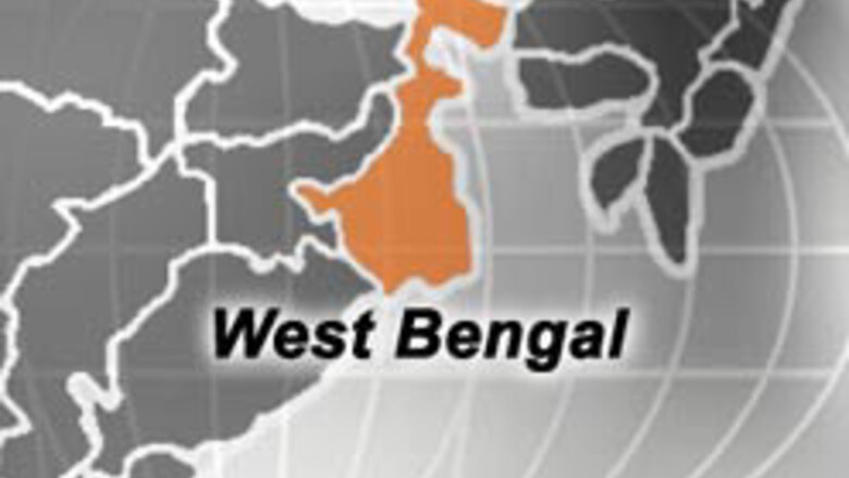 Armed Naxals lay siege to West Bengal station