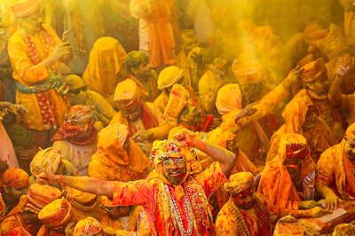 Holi 2023 to 'Shower' Relief in Some Cities, Will Cast a Hot & Dry Spell in Other Regions | Latest Weather