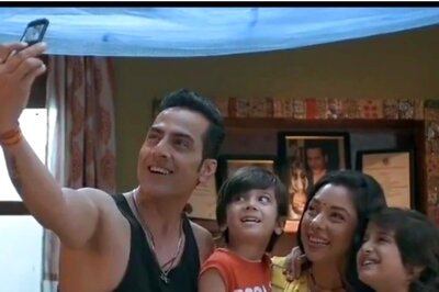 Anupama Namaste America Episode 1: Rupali Ganguly Impresses All, Moti Baa Is New Favourite