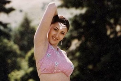 Sakshi Shivanand's Pics In Halter-neck Blouse And Satin Skirt From 2000 Film Yuvaraju Viral