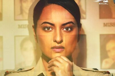 Sonakshi Sinha Sports Uniform In New Dahaad Poster; Announces Release Date of Her Film