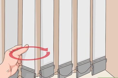 How to Repair Vertical Blinds