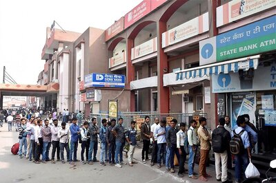 RSS Gets Inputs on Note Ban, Urges Govt to End Cash Crunch